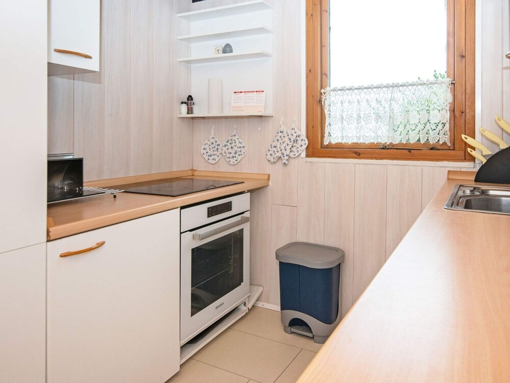 Rustic Holiday Home in Augustenborg near Sea