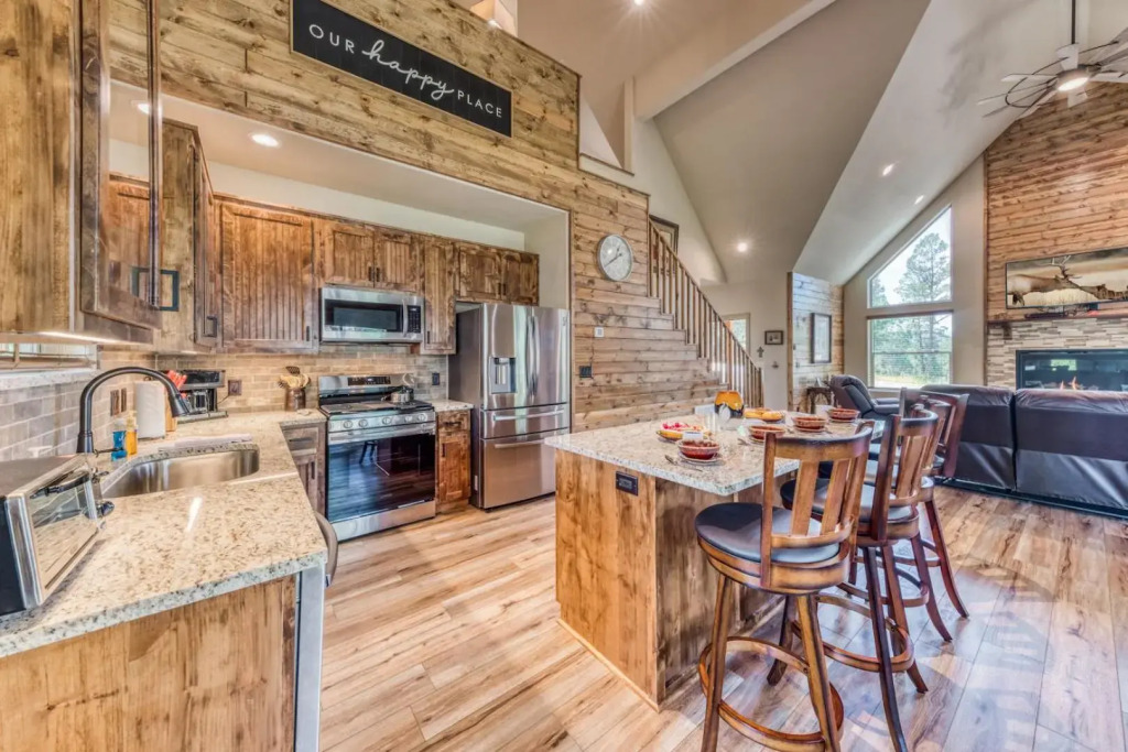 The Lone Star Lodge by Ruidoso Vacation Rentals
