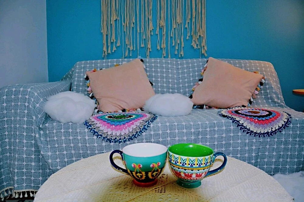 Avatar Blue Castle Queen Bed High Rise View