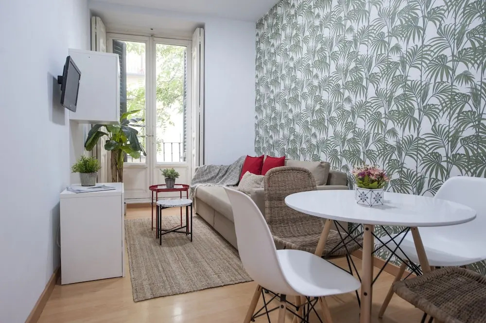 Apartamento con Estilo en Madrid de los Austrias -Tradición Renovada