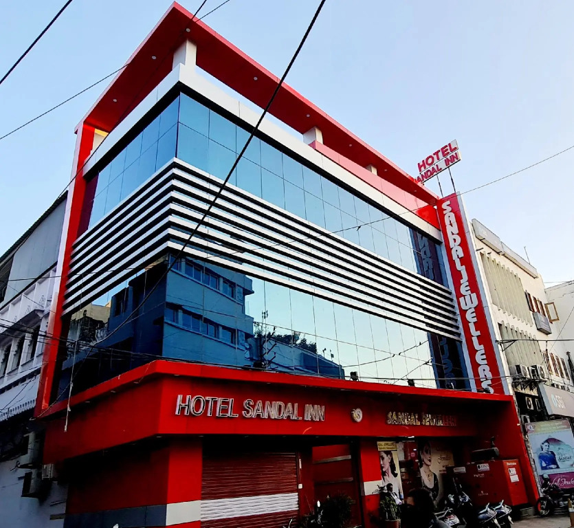 Hotel Sandal Inn