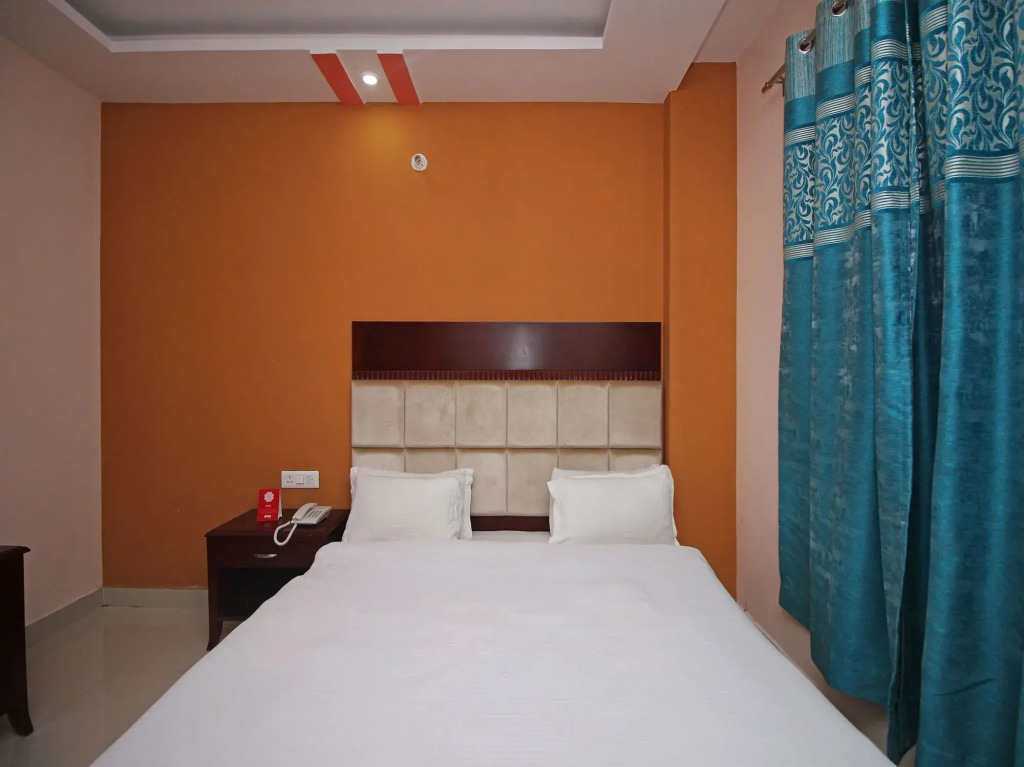 OYO 9845 Hotel Kirti Heritage