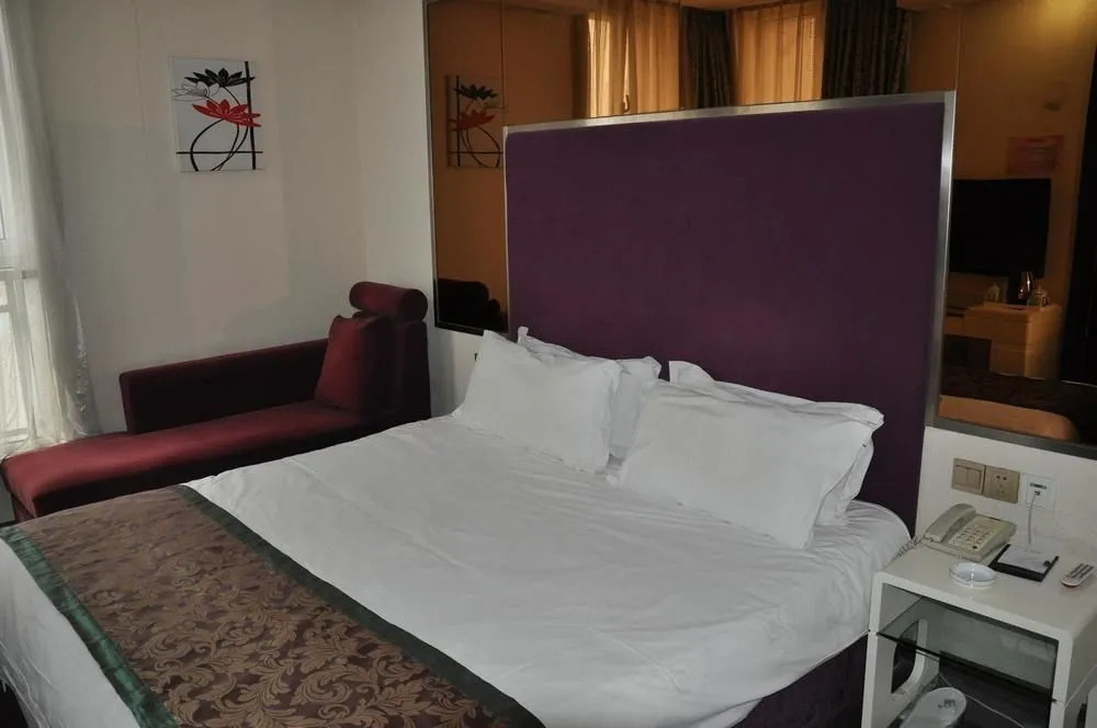 Rafael Hotel