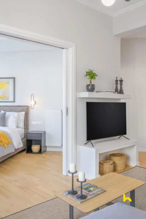 Sun-Splashed 2-BDR Corner Apartment with Hillside views!