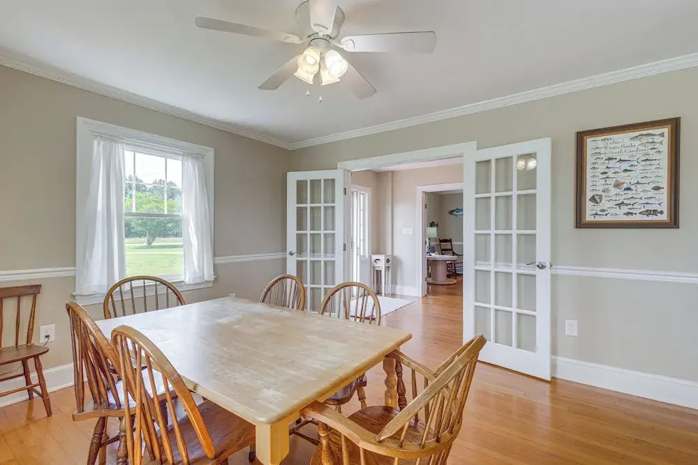 Updated Cape Charles Home ~ 2 Mi to Beachfront!