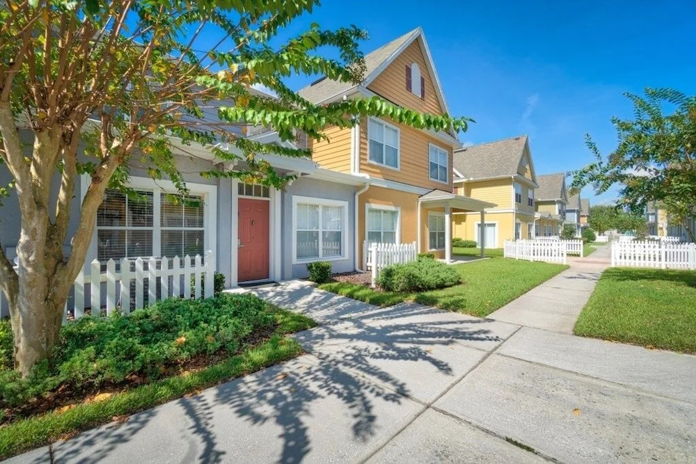 Seven Dwarfs Near Disney! Lots Of Space For 8! 3 Bedroom Townhouse