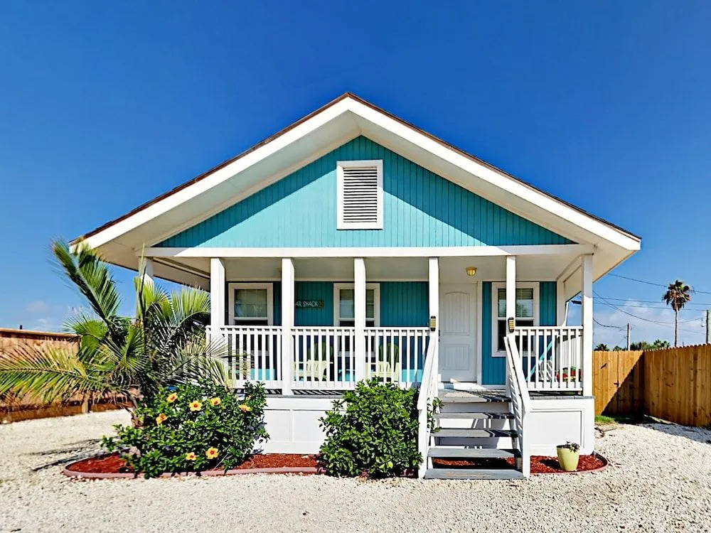 Sugar Shack Cottage in Port A by RedAwning