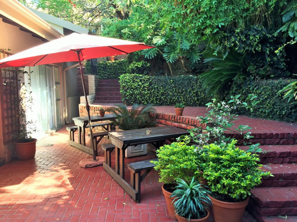Pumleni Guesthouse