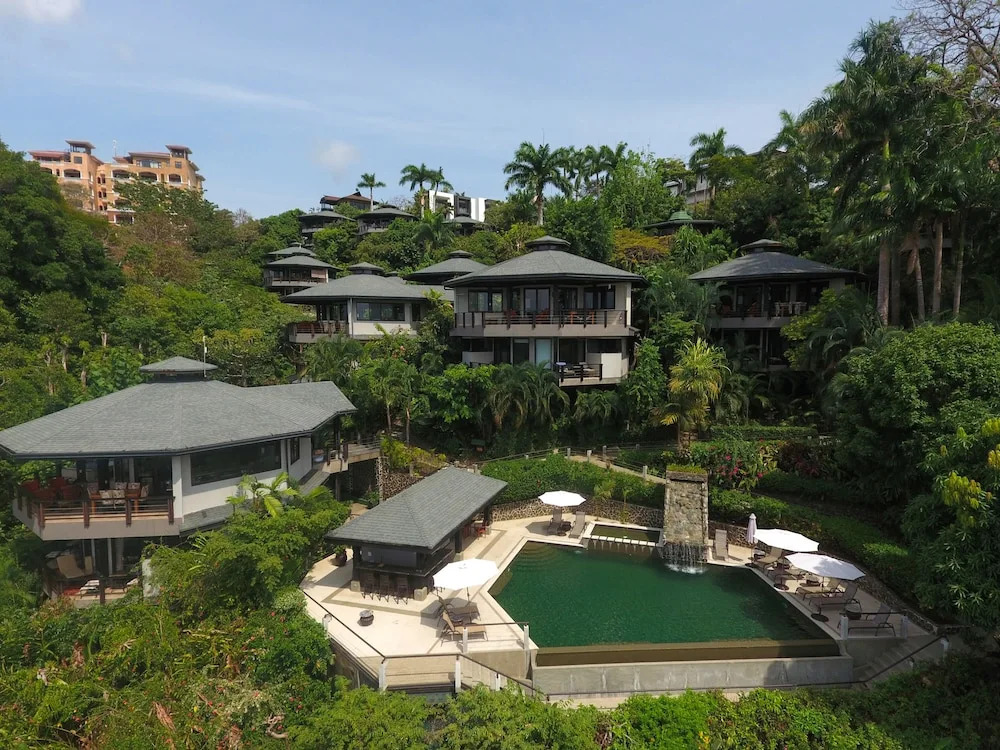 Tulemar Bungalows & Villas