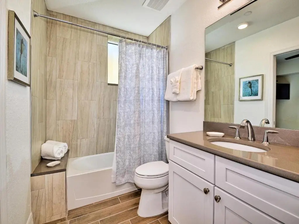 Sandpipers Cove 201 Sandpipers Cove Luxury 3 Bedroom 2 Bathroom 23132