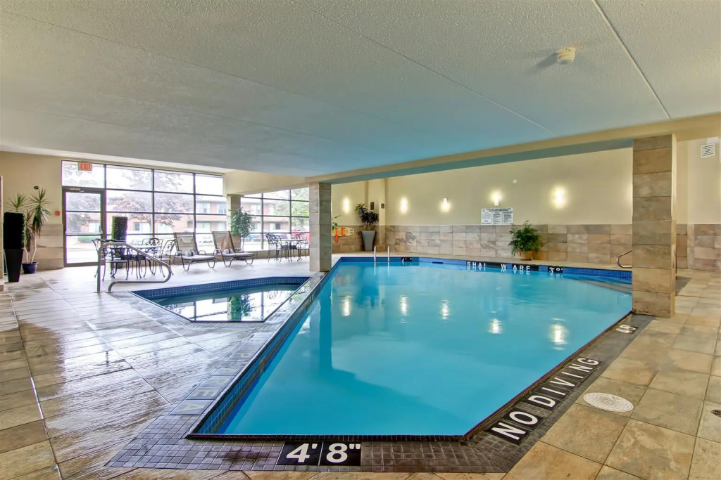 Best Western Plus Toronto North York Hotel & Suites