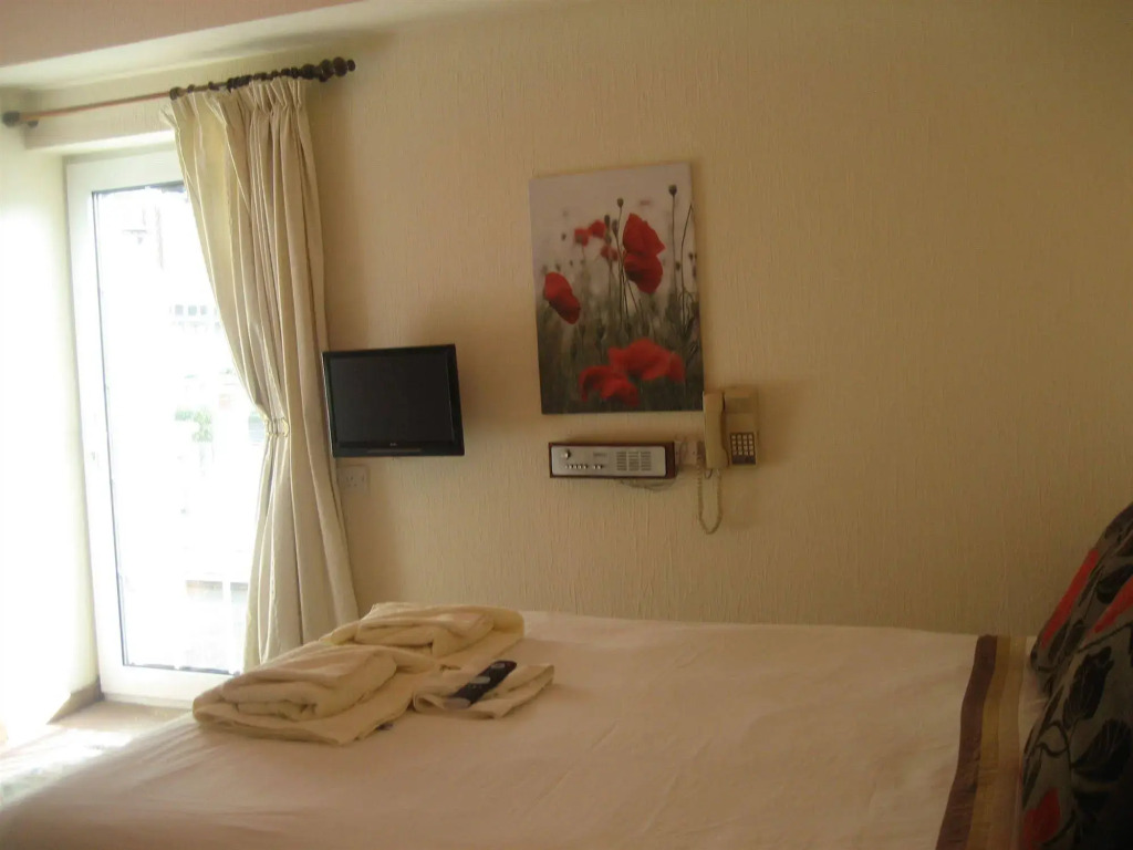 Priory Lodge Hotel