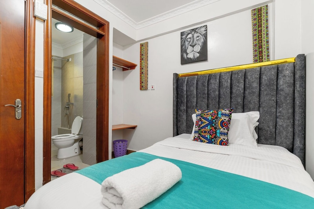 Luxury 4BR Kilimani - Rooftop Pool & Gym