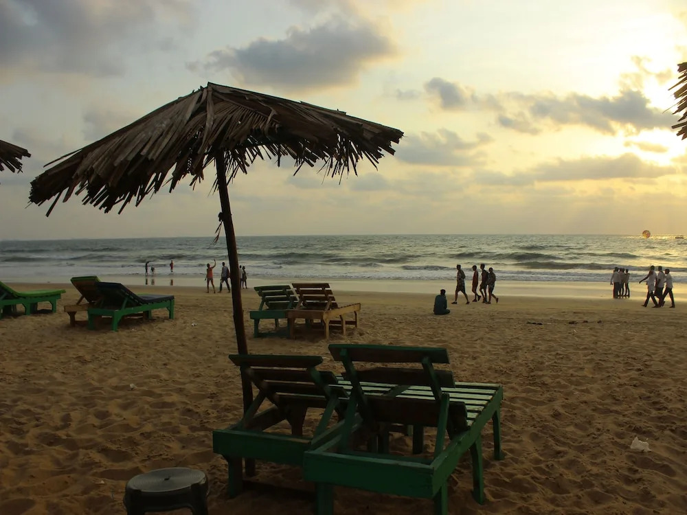 OYO 9360 Home Peaceful 1BHK Apartment Calangute