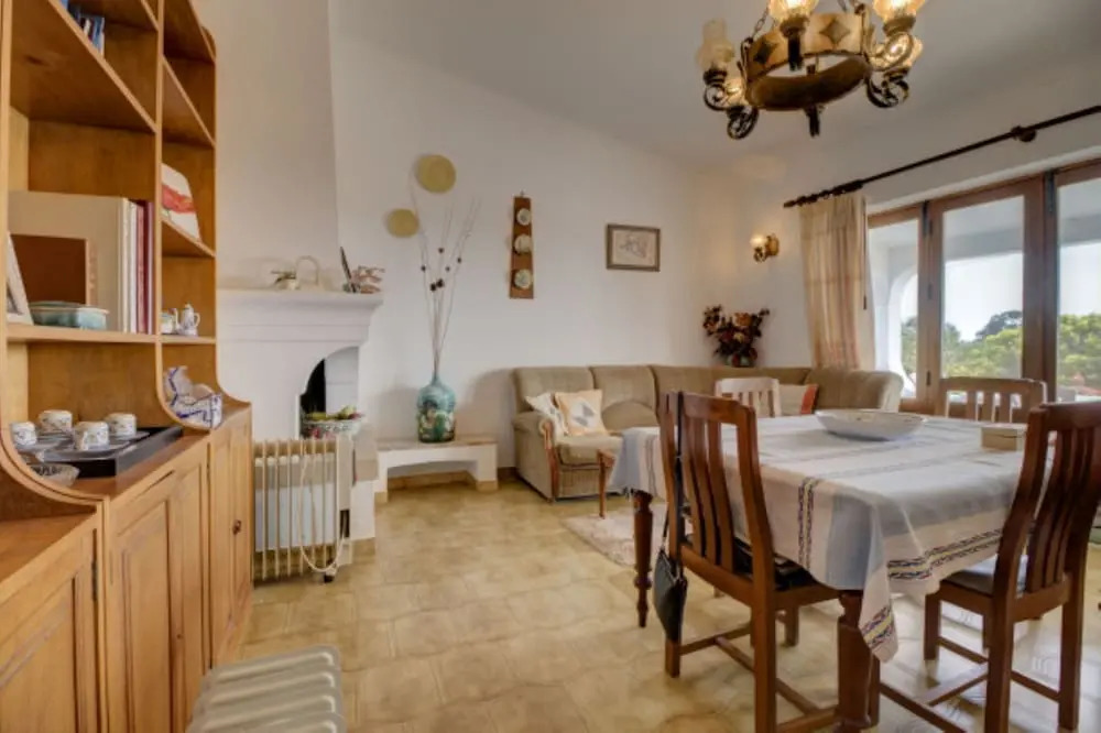 Villa - 2 Bedrooms with WiFi and Sea views - 107983
