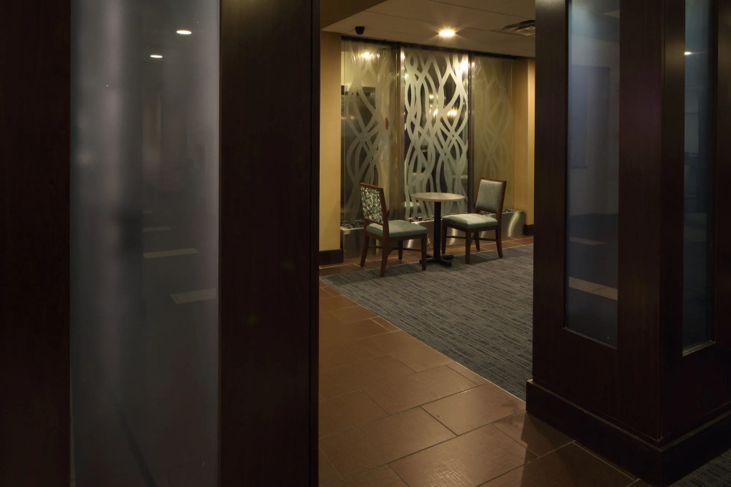 Holiday Inn Express Hotel & Suites Atlanta Airport West - Camp Creek by IHG