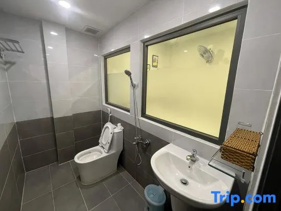 Phú Gia Hotel 1609 Huỳnh Tấn Phát