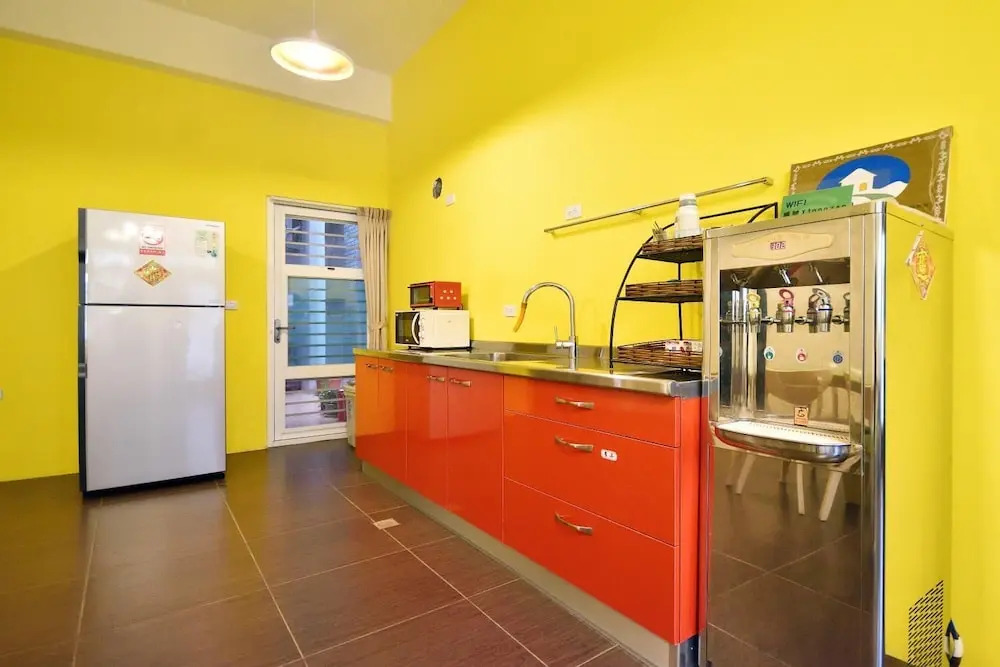 Pet Friendly Bear Station Smart Stay