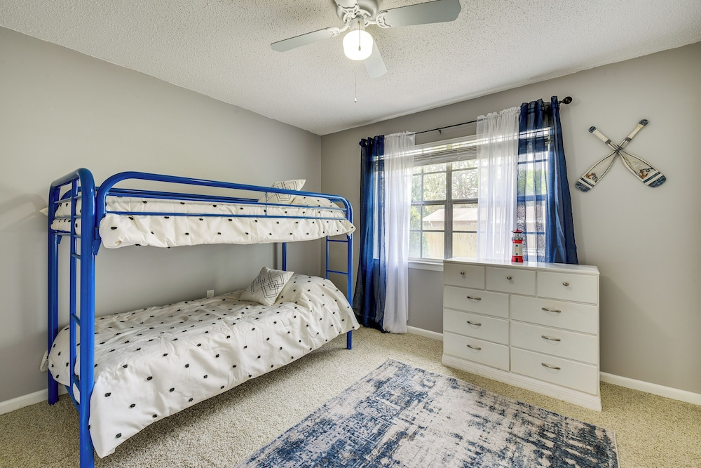 Pet-friendly Fort Walton Beach Home w/ Pool