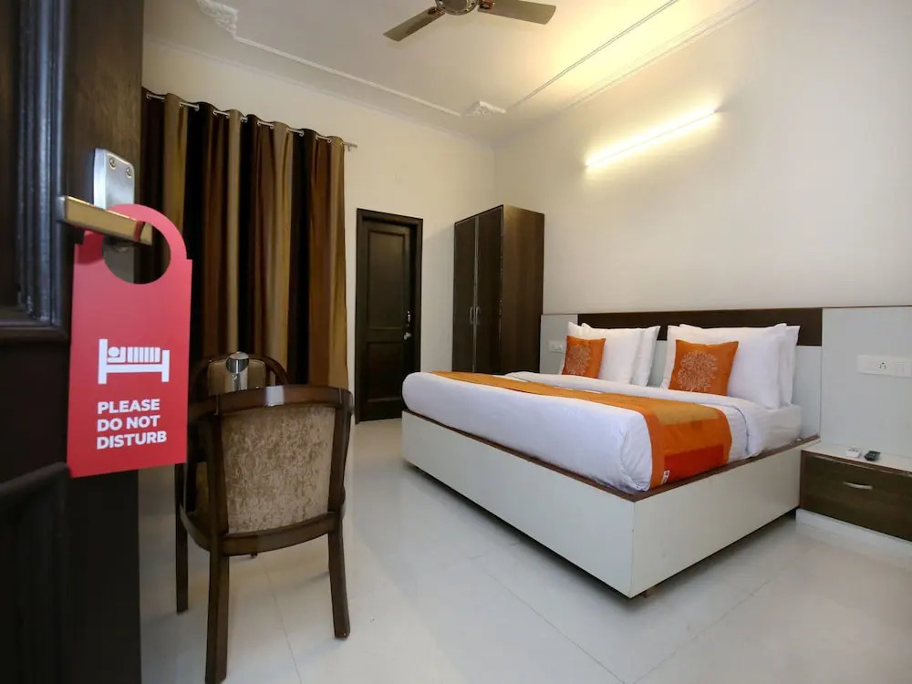 OYO 9922 Rishi & Kunal Guest House