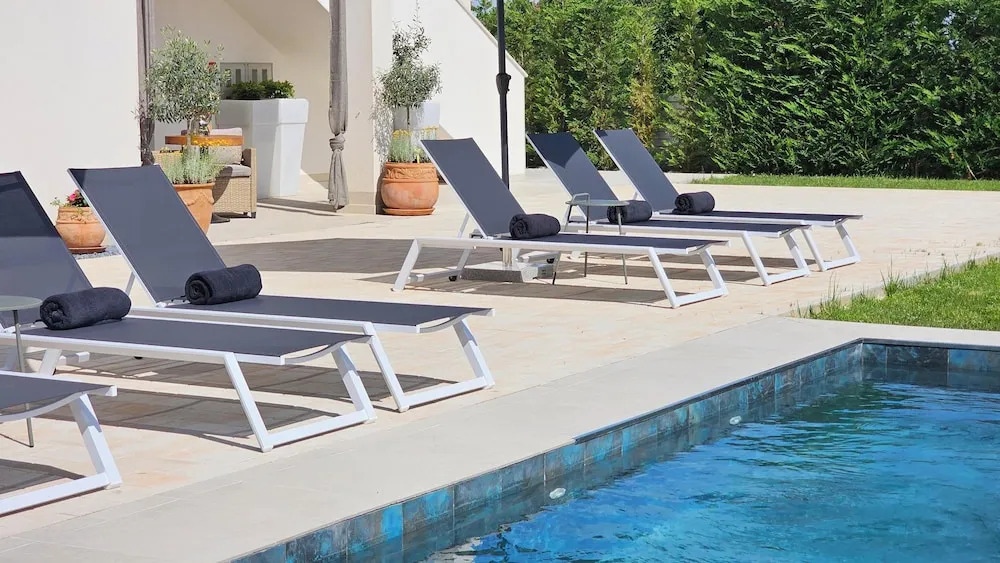 Apartments with Shared Pool Casa Bianca