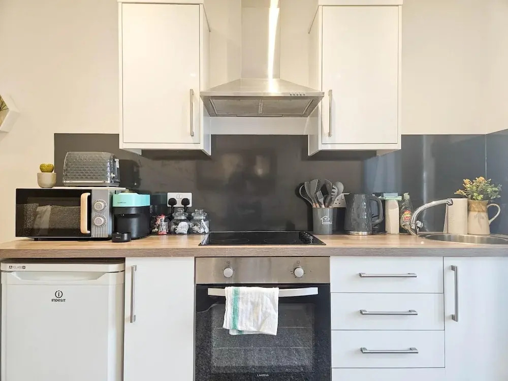 Churchill Studio - 1 Bedroom Studio - Uplands