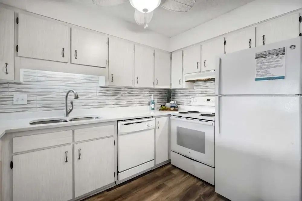 Beachfront Luxe Epic Ocean Views Sleeps 6