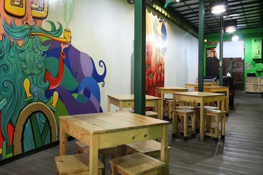 Airy Stasiun Jakarta Kota Mangga Dua Raya 24 Jakarta