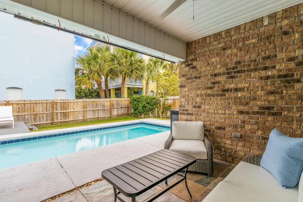 Here Comes Sunshine by Southern Vacation Rentals