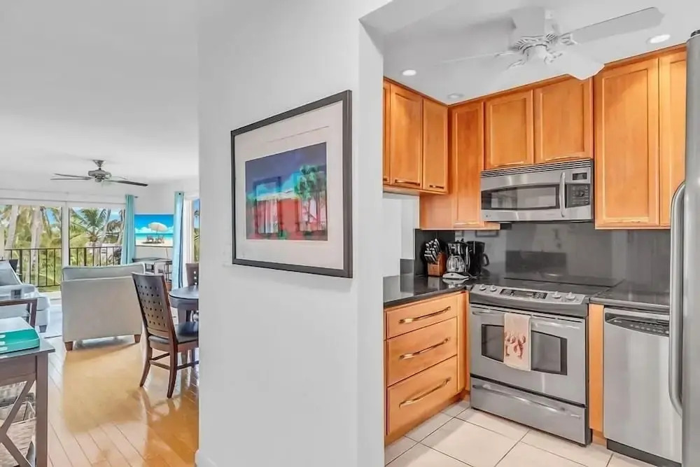 Updated Unit With Beautiful Florida Bay Sunsets 1 Bedroom Condo by RedAwning