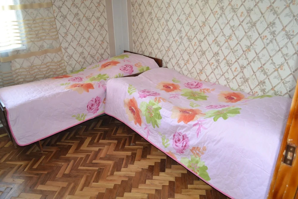 Serik & Geora Guesthouse