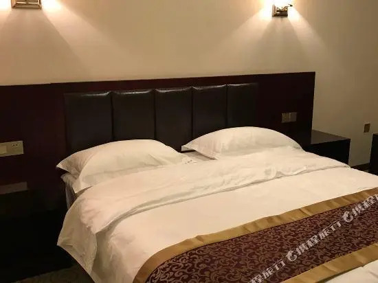 Huaxuan Hotel