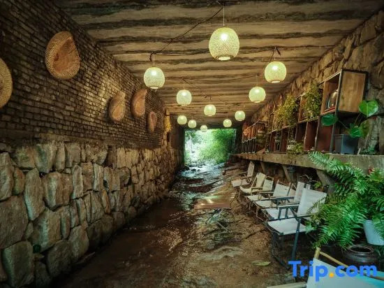 Yunshang Grassland·HilingCamp Mountain Xiashanshe Mountain Wild Hot Spring Holiday Beauty