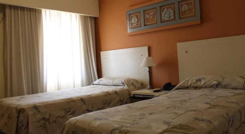 HOTEL LOS TILOS RECONQUISTA