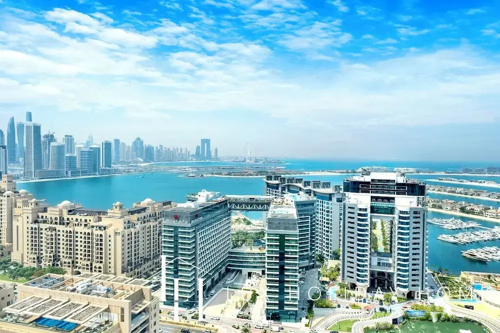 LUX Iconic Views at Palm Tower Suite 1