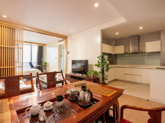 Sunny international apartment
