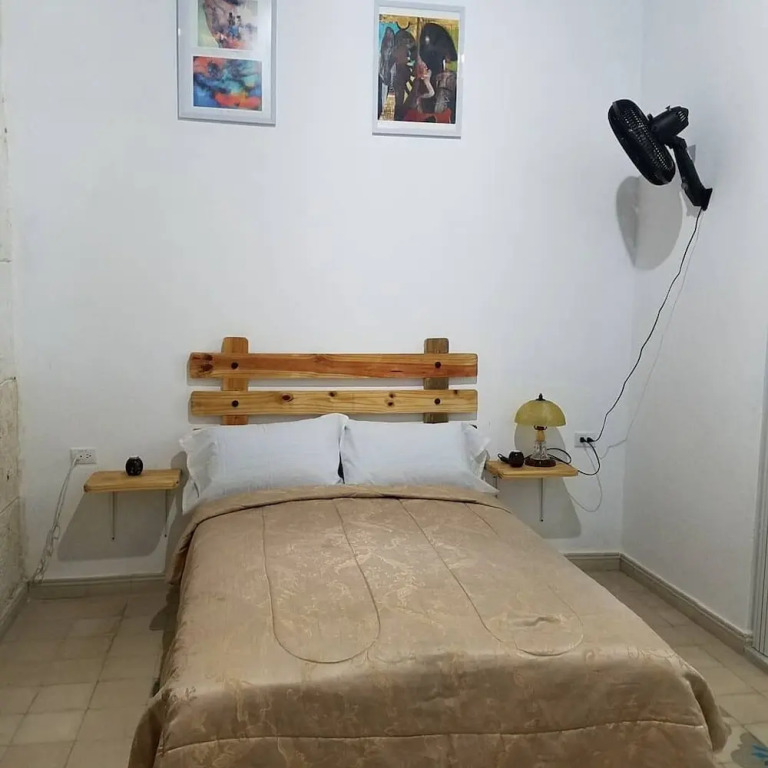 Hostal Escobar 206