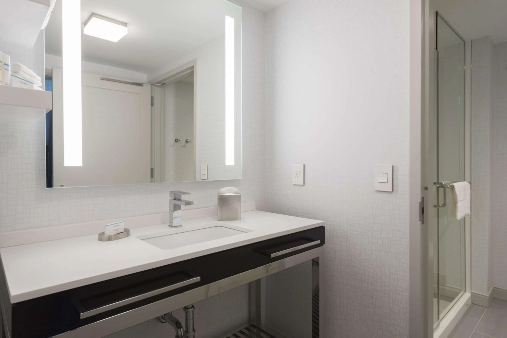 Hampton Inn & Suites Bridgewater, NJ