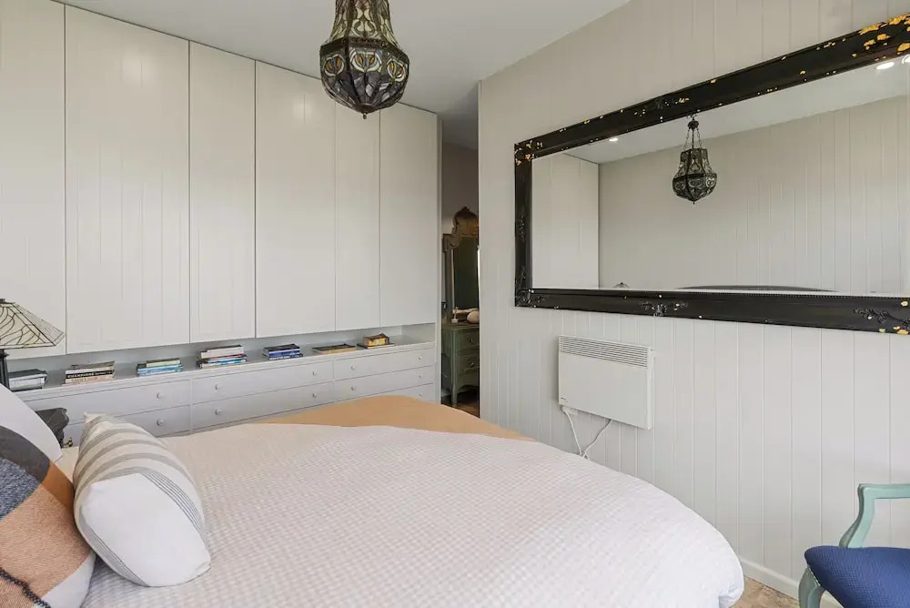 Escape to Serenity in Beechmont Luxurious Cabin Retreat