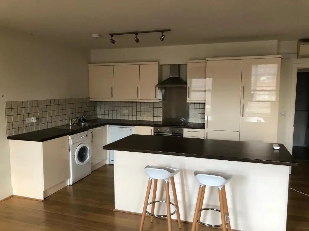 221 Clapham Road Apartments