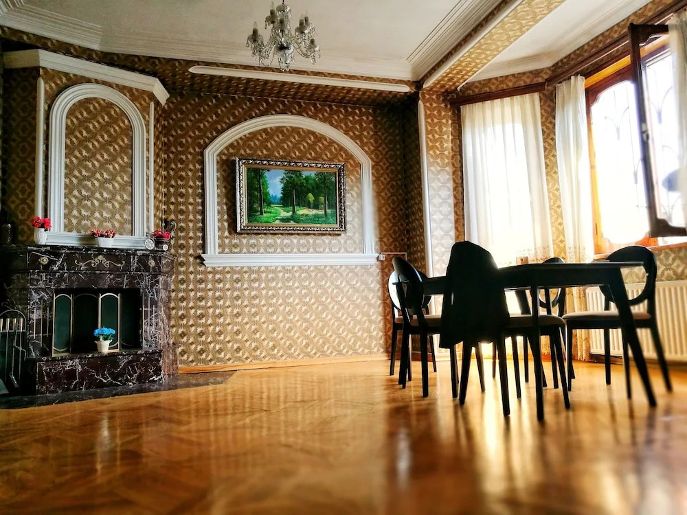 Grand Nova Hotel