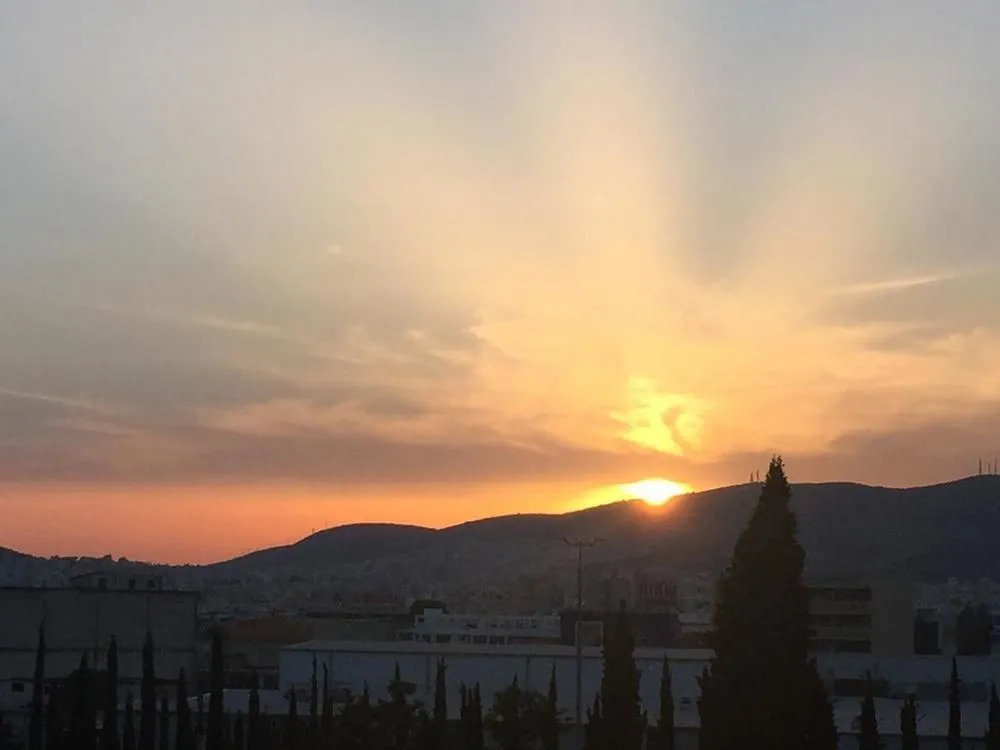 Sunsetia Apartment