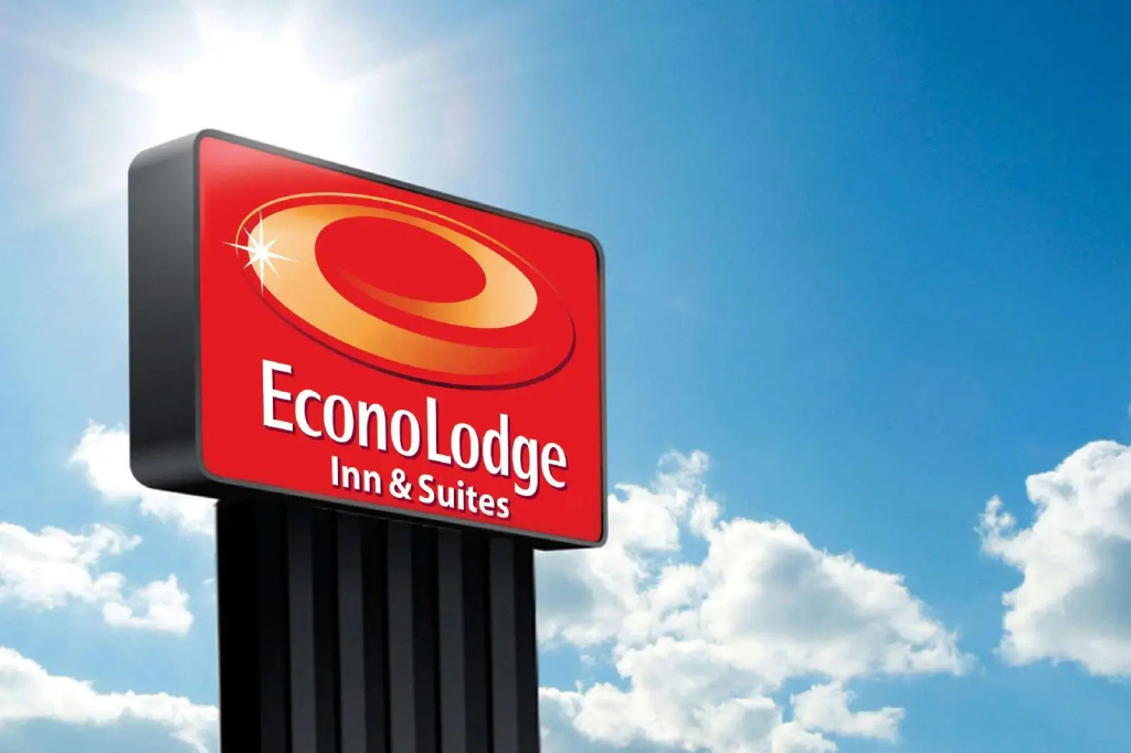 Baymont Inn and Suites Paris