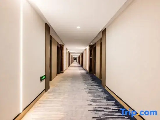 Jingzhan E-sports Apartment (Zhenhai Fengyuan Subway Station)