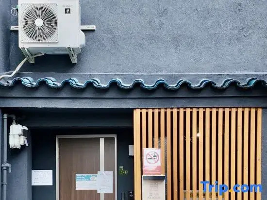 "Jiashun" 2-7 people within walking distance to the Dome,2 bedrooms,2 toilet,1 living room