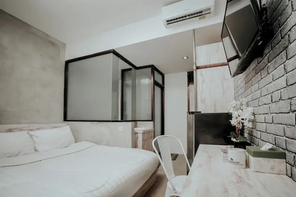 DPARAGON KEMUNING