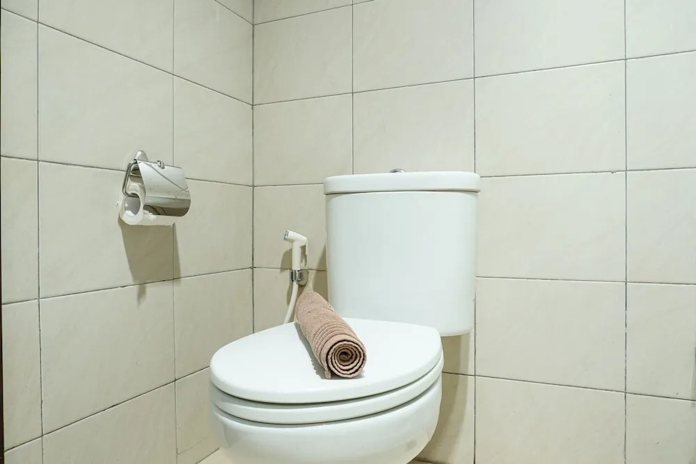 Modern 1BR Good City View Central Park Apartment By Travelio