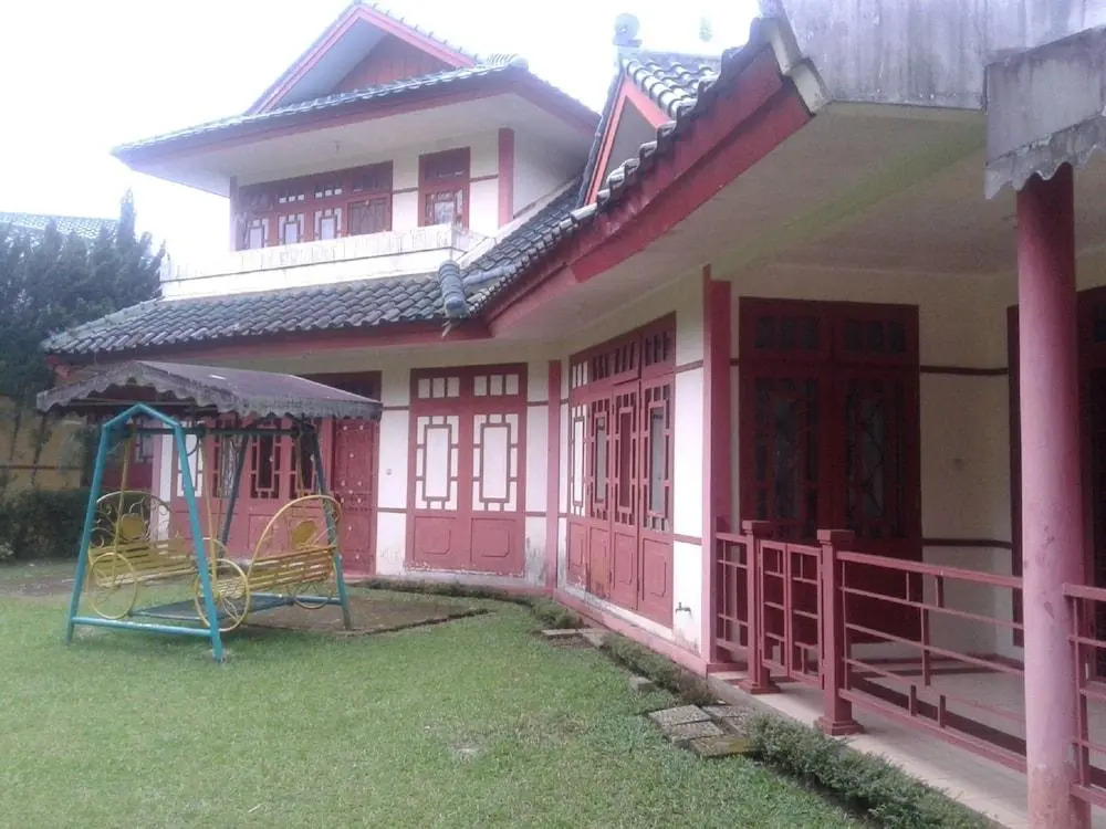 Villa Kota Bunga Allamanda