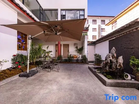 Lijiang Yihe Light Luxury Homestay (Lijiang Ancient City South Branch)