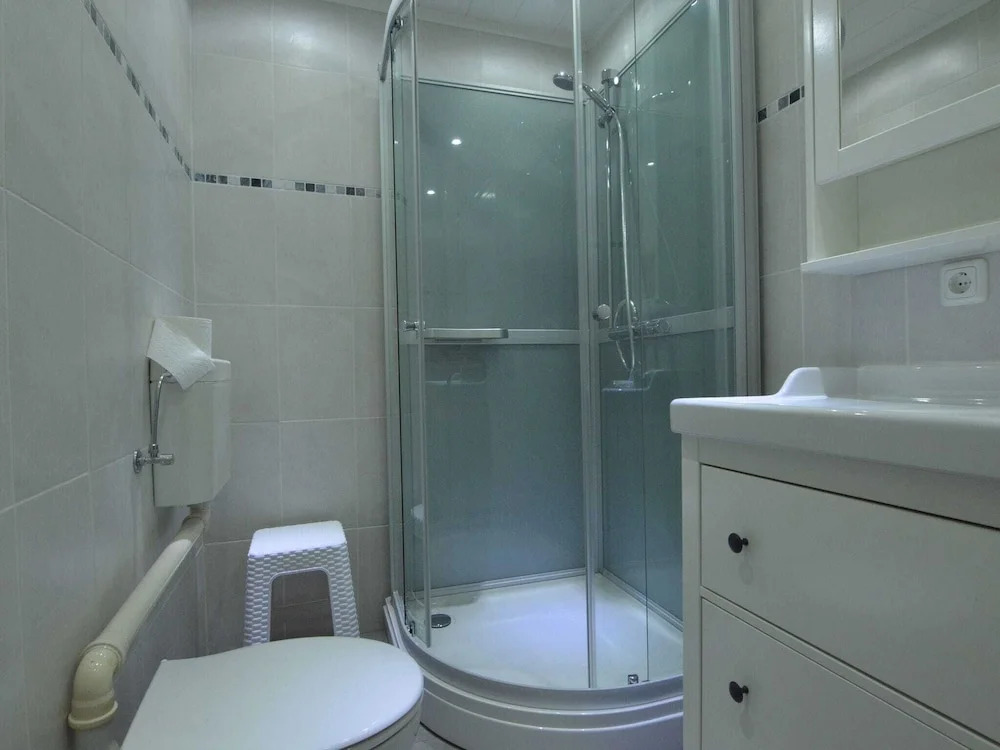 Modern and Comfortable Apartment Close to the Mosel, Shops and Restaurants